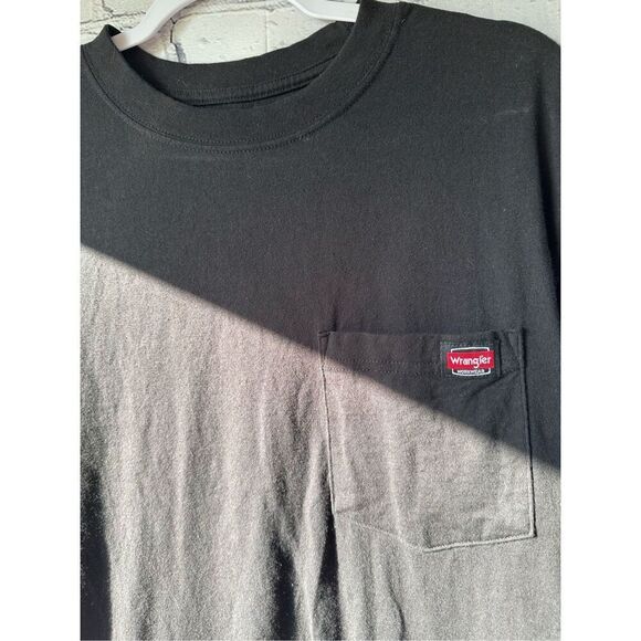 Wrangler Men’s Workwear Pocket T-Shirt – Black – Size Medium - Picture 3 of 5